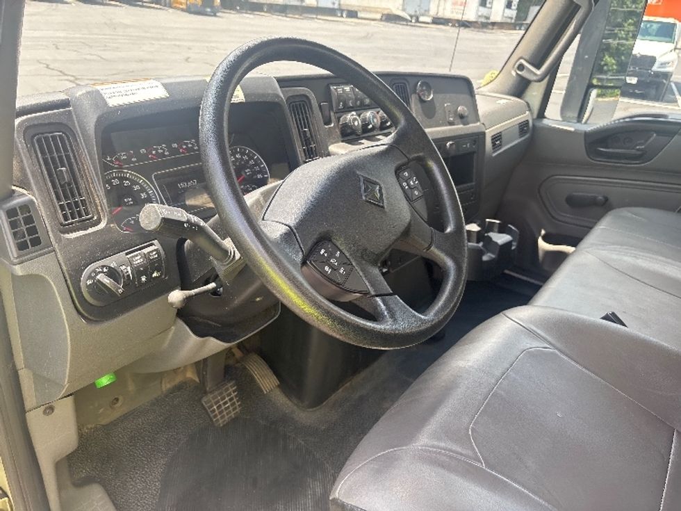 Medium Duty Box Truck-Light and Medium Duty Trucks-International-2022-MV607-Forest Park-GA-152,654\n\t\tmiles-$ 62,250 - Image 17