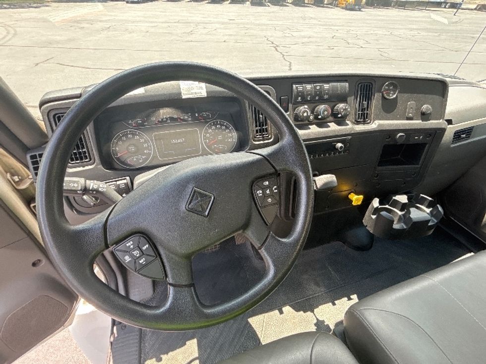 Medium Duty Box Truck-Light and Medium Duty Trucks-International-2022-MV607-Forest Park-GA-152,654\n\t\tmiles-$ 62,250 - Image 18
