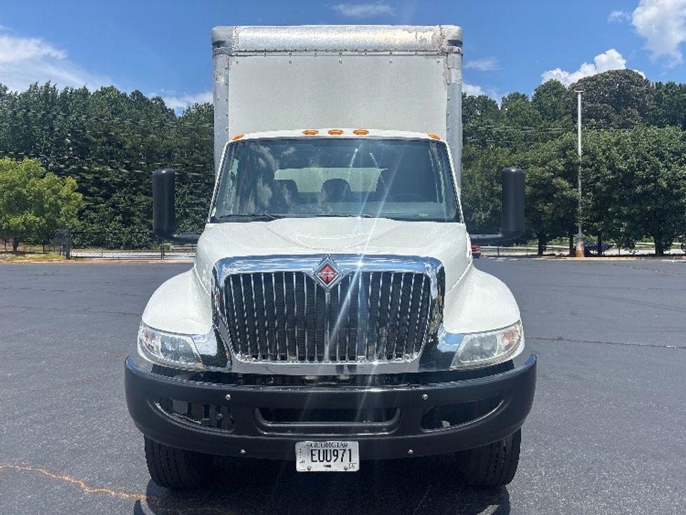 Medium Duty Box Truck-Light and Medium Duty Trucks-International-2022-MV607-Forest Park-GA-152,654\n\t\tmiles-$ 62,250 - Image 2