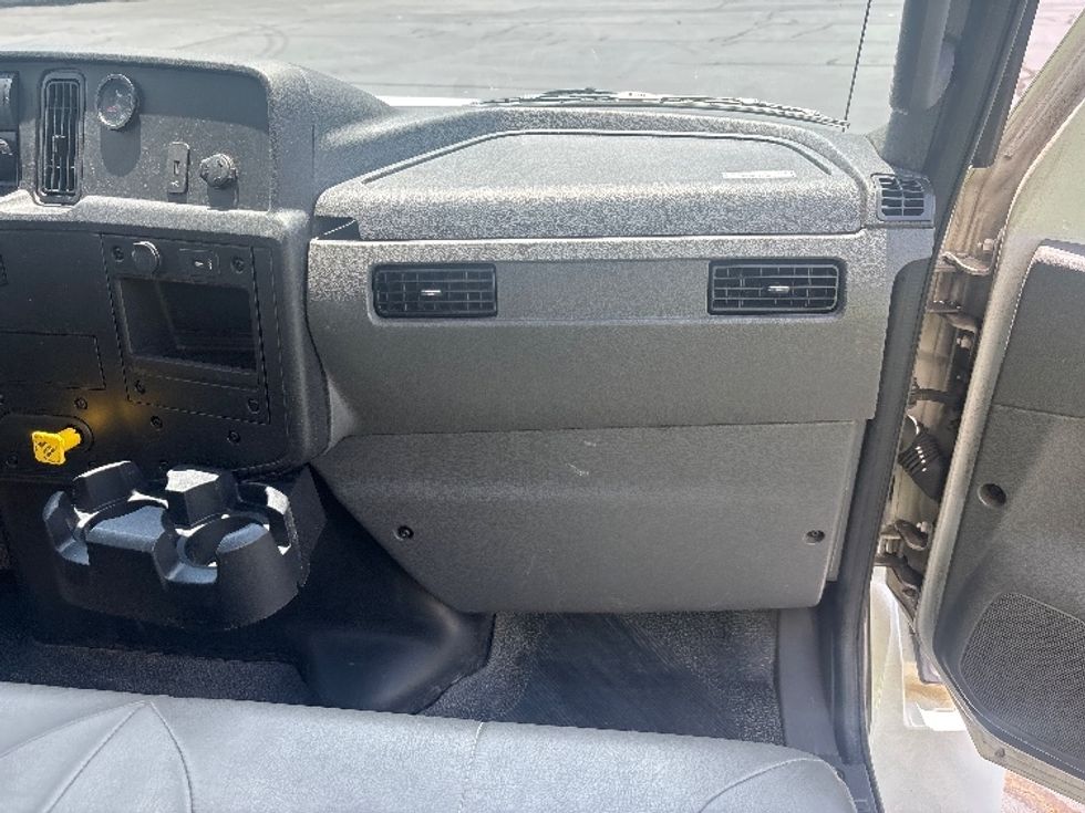 Medium Duty Box Truck-Light and Medium Duty Trucks-International-2022-MV607-Forest Park-GA-152,654\n\t\tmiles-$ 62,250 - Image 21