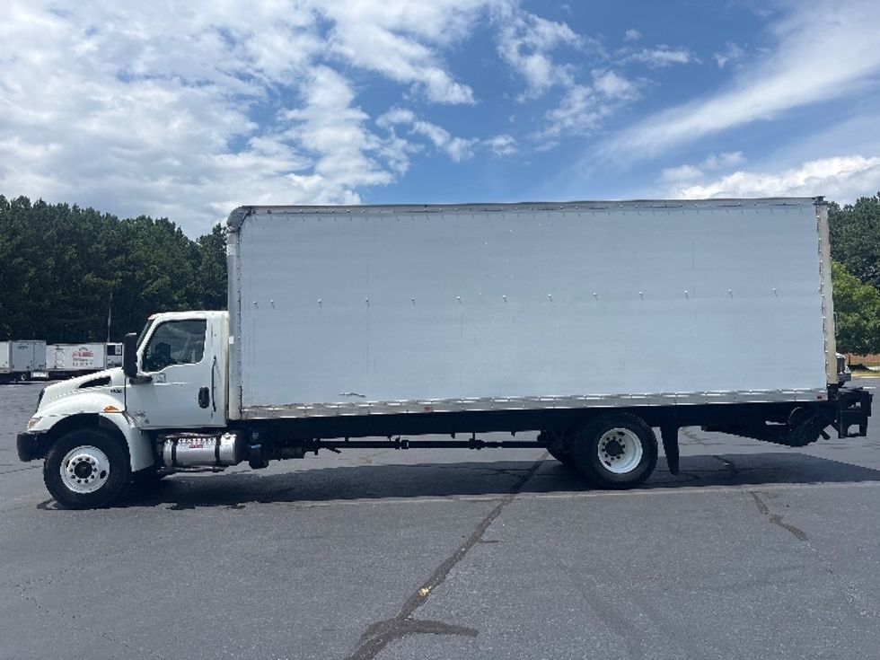 Medium Duty Box Truck-Light and Medium Duty Trucks-International-2022-MV607-Forest Park-GA-152,654\n\t\tmiles-$ 62,250 - Image 4