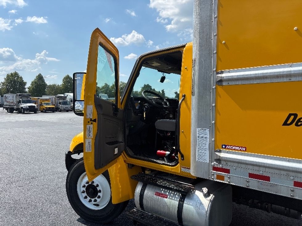 Medium Duty Box Truck-Light and Medium Duty Trucks-International-2022-MV607-Forest Park-GA-238,026\n\t\tmiles-$ 37,750 - Image 16