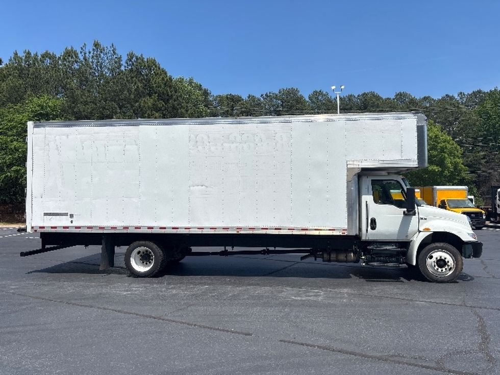 Medium Duty Box Truck-Light and Medium Duty Trucks-International-2022-MV607-Forest Park-GA-82,692\n\t\tmiles-$ 73,250 - Image 15