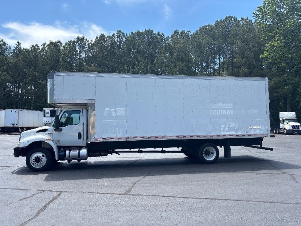 Medium Duty Box Truck-Light and Medium Duty Trucks-International-2022-MV607-Forest Park-GA-82,692\n\t\tmiles-$ 73,250 - Image 4
