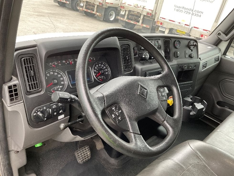 Medium Duty Box Truck-Light and Medium Duty Trucks-International-2022-MV607-Fort Wayne-IN-118,953\n\t\tmiles-$ 71,750 - Image 17