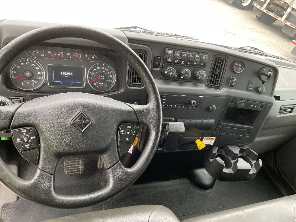 Medium Duty Box Truck-Light and Medium Duty Trucks-International-2022-MV607-Fort Wayne-IN-118,953\n\t\tmiles-$ 71,750 - Image 18