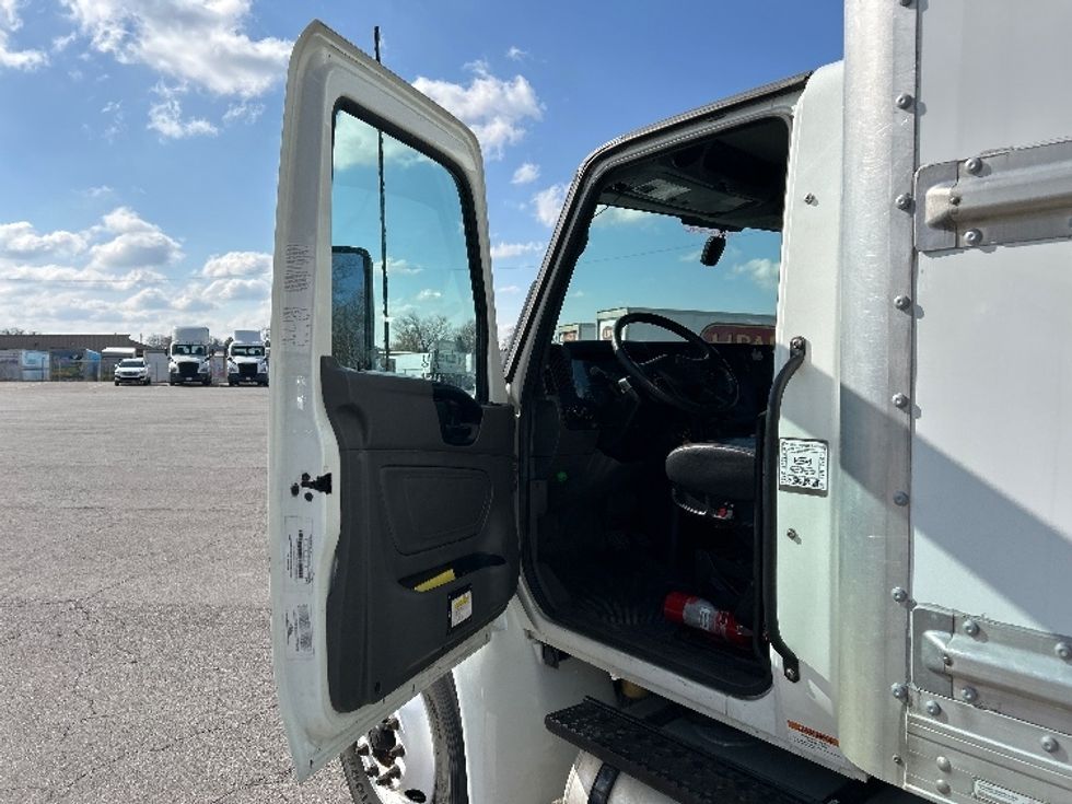 Medium Duty Box Truck-Light and Medium Duty Trucks-International-2022-MV607-Fort Wayne-IN-97,458\n\t\tmiles-$ 75,750 - Image 16