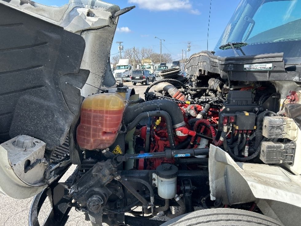 Medium Duty Box Truck-Light and Medium Duty Trucks-International-2022-MV607-Fort Wayne-IN-97,458\n\t\tmiles-$ 75,750 - Image 24