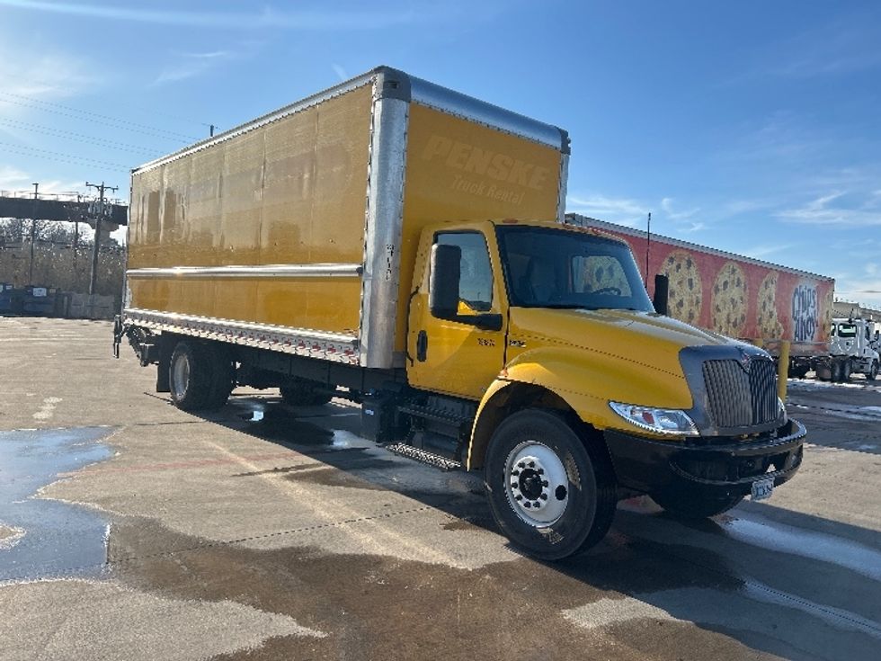 Medium Duty Box Truck-Light and Medium Duty Trucks-International-2022-MV607-Fort Worth-TX-101,086\n\t\tmiles-$ 69,000 - Image 1