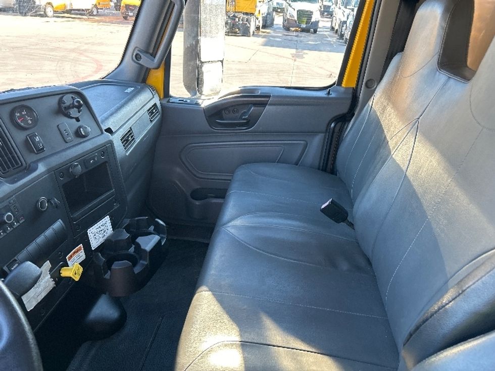 Medium Duty Box Truck-Light and Medium Duty Trucks-International-2022-MV607-Fort Worth-TX-101,086\n\t\tmiles-$ 69,000 - Image 19