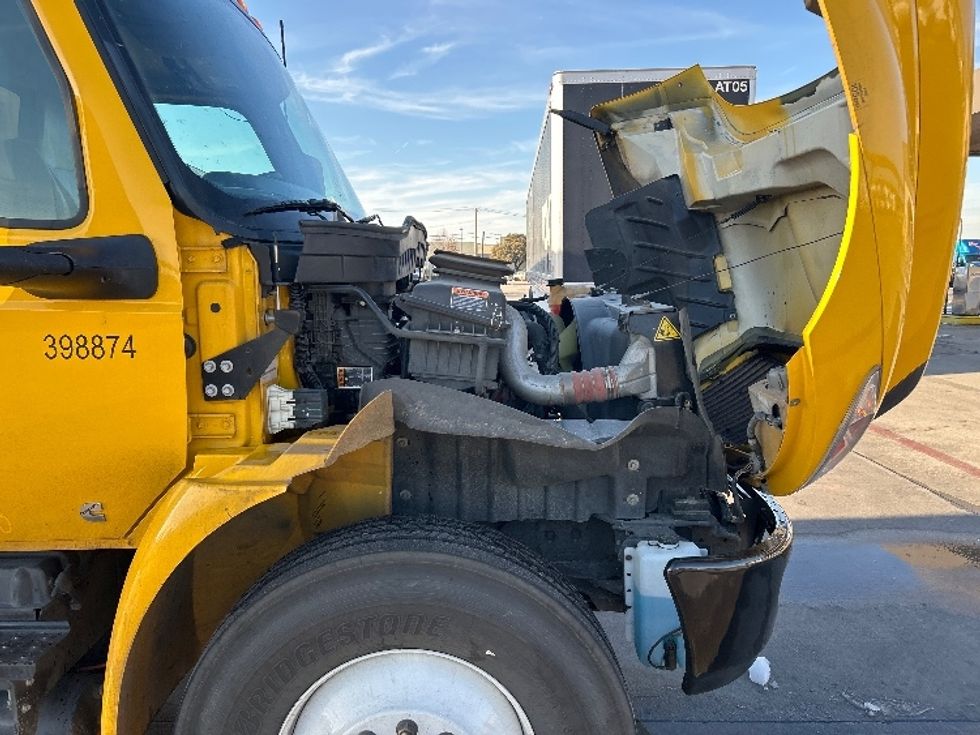 Medium Duty Box Truck-Light and Medium Duty Trucks-International-2022-MV607-Fort Worth-TX-101,086\n\t\tmiles-$ 69,000 - Image 23