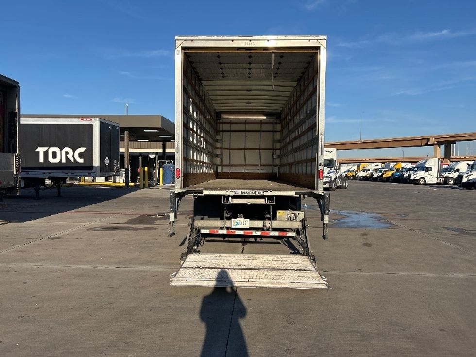Medium Duty Box Truck-Light and Medium Duty Trucks-International-2022-MV607-Fort Worth-TX-101,086\n\t\tmiles-$ 69,000 - Image 9