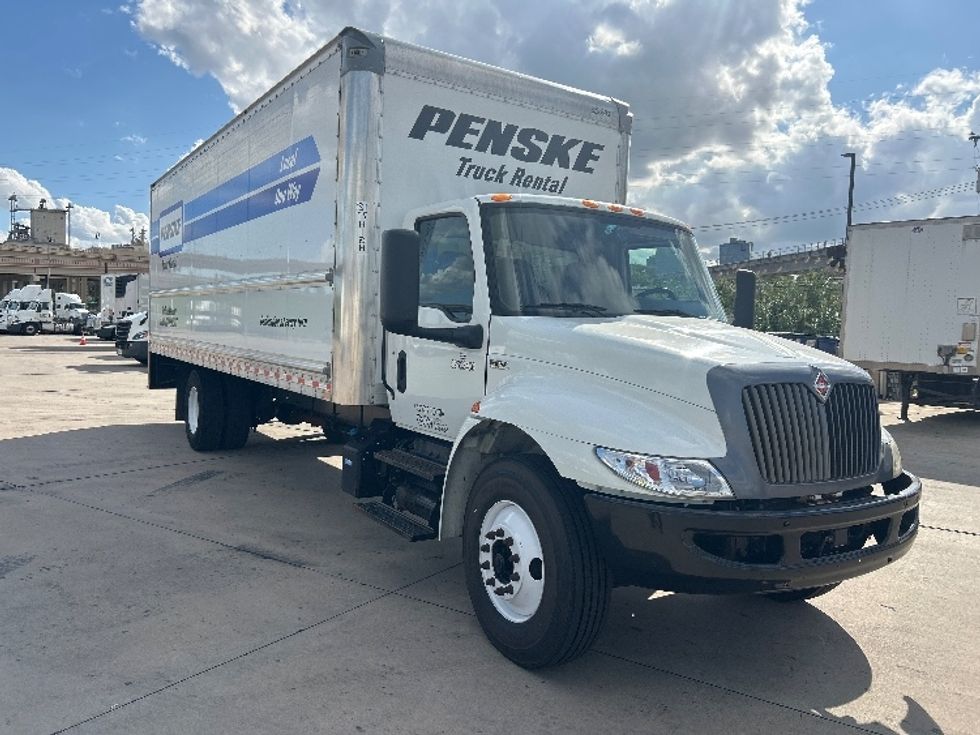 Medium Duty Box Truck-Light and Medium Duty Trucks-International-2022-MV607-Fort Worth-TX-228,619\n\t\tmiles-$ 42,000 - Image 1