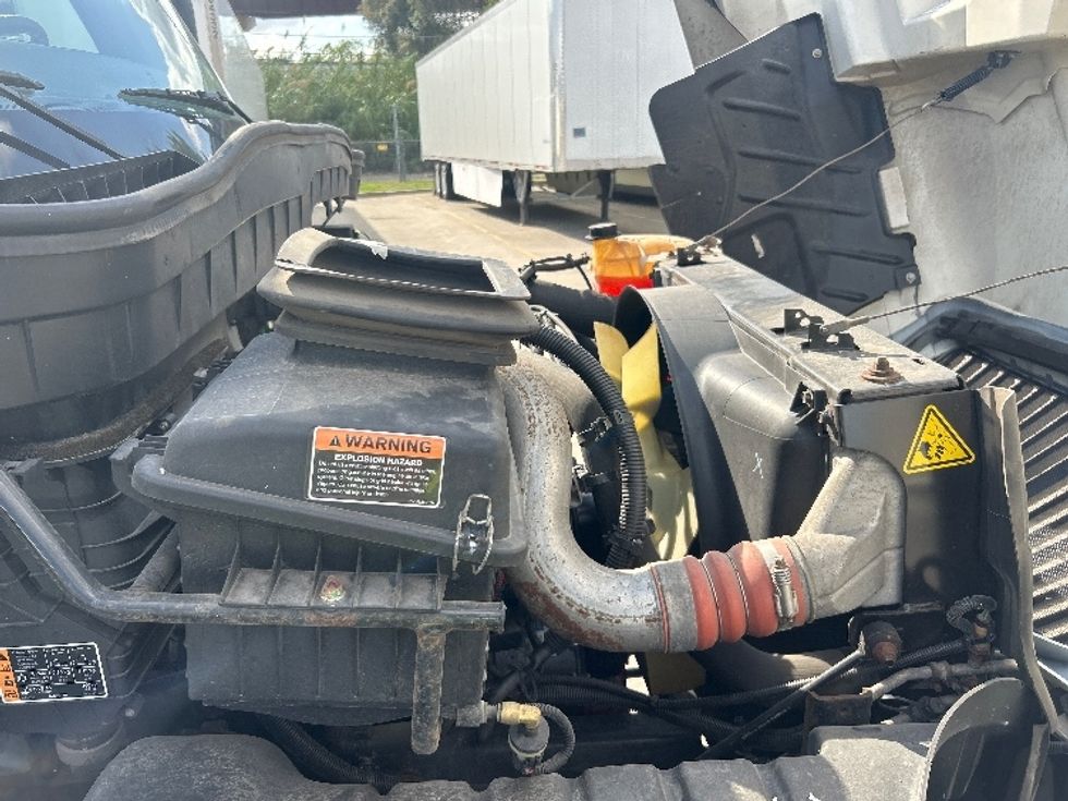 Medium Duty Box Truck-Light and Medium Duty Trucks-International-2022-MV607-Fort Worth-TX-228,619\n\t\tmiles-$ 42,000 - Image 23