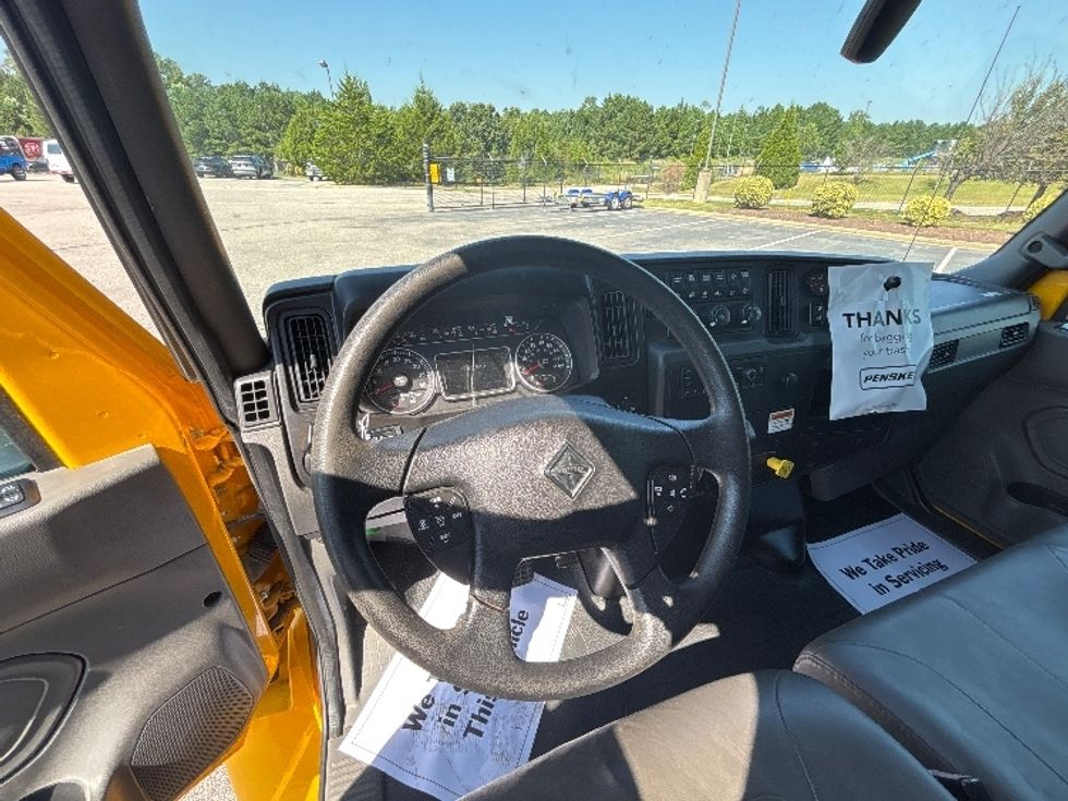 Medium Duty Box Truck-Light and Medium Duty Trucks-International-2022-MV607-Fort Worth-TX-245,340\n\t\tmiles-$ 39,750 - Image 17