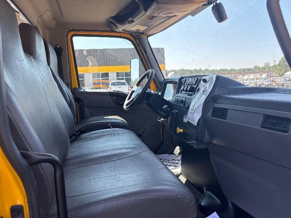Medium Duty Box Truck-Light and Medium Duty Trucks-International-2022-MV607-Fort Worth-TX-245,340\n\t\tmiles-$ 39,750 - Image 21