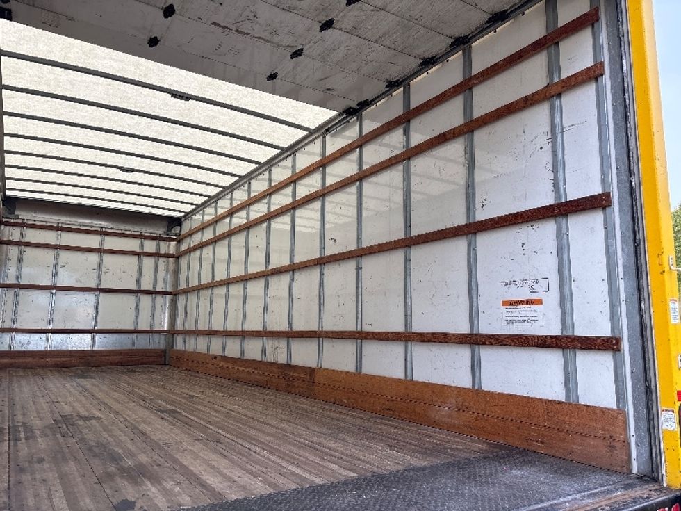 Medium Duty Box Truck-Light and Medium Duty Trucks-International-2022-MV607-Fredericksburg-VA-230,616\n\t\tmiles-$ 38,000 - Image 12