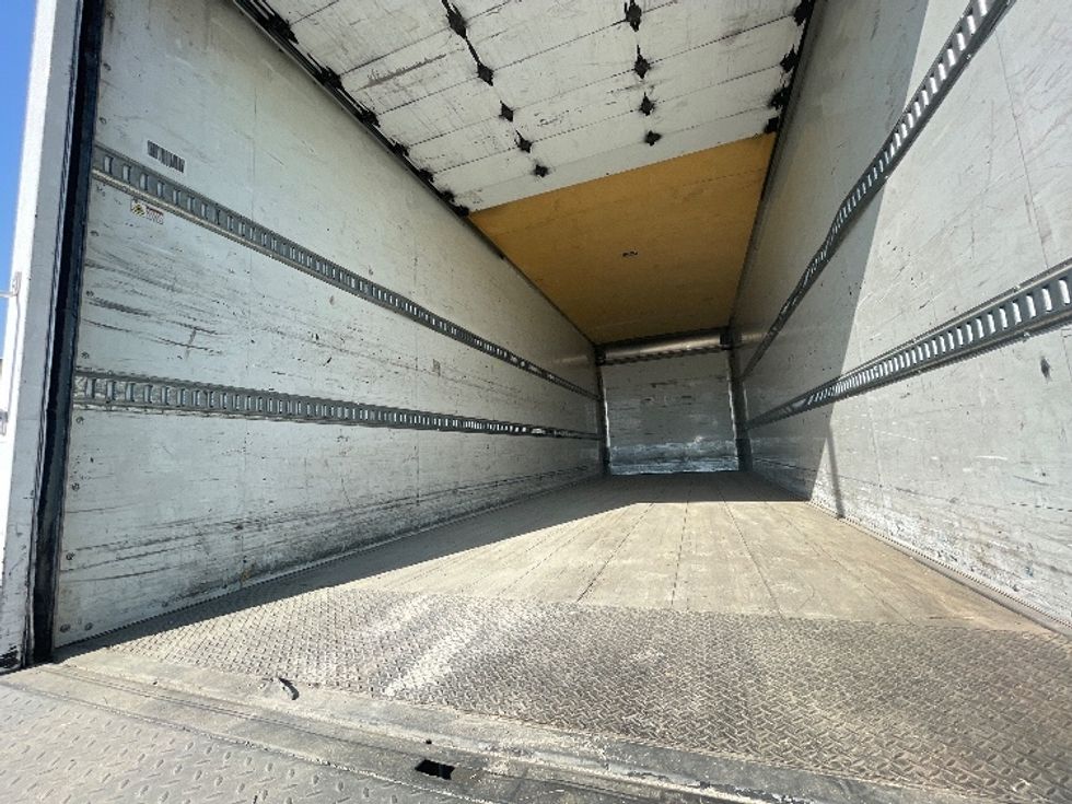 Medium Duty Box Truck-Light and Medium Duty Trucks-International-2022-MV607-Fresno-CA-84,044\n\t\tmiles-$ 82,000 - Image 11