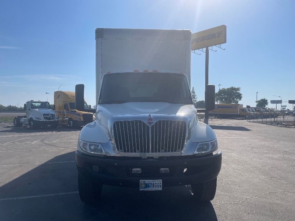 Medium Duty Box Truck-Light and Medium Duty Trucks-International-2022-MV607-Fresno-CA-84,044\n\t\tmiles-$ 82,000 - Image 2