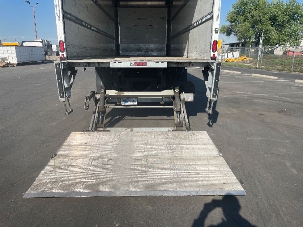 Medium Duty Box Truck-Light and Medium Duty Trucks-International-2022-MV607-Fresno-CA-84,044\n\t\tmiles-$ 82,000 - Image 9