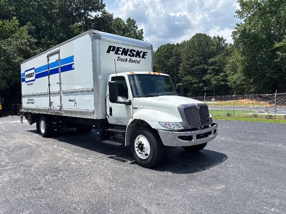 Medium Duty Box Truck-Light and Medium Duty Trucks-International-2022-MV607-Gainesville-GA-336,480\n\t\tmiles-$ 32,750 - Image 1