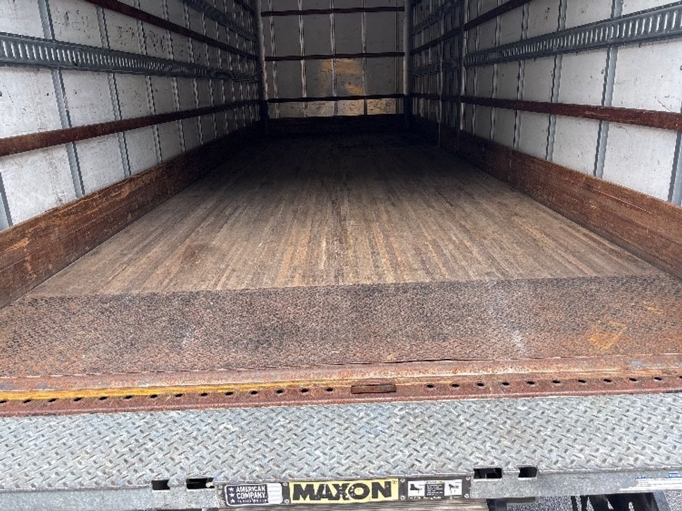 Medium Duty Box Truck-Light and Medium Duty Trucks-International-2022-MV607-Gainesville-GA-336,480\n\t\tmiles-$ 32,750 - Image 10