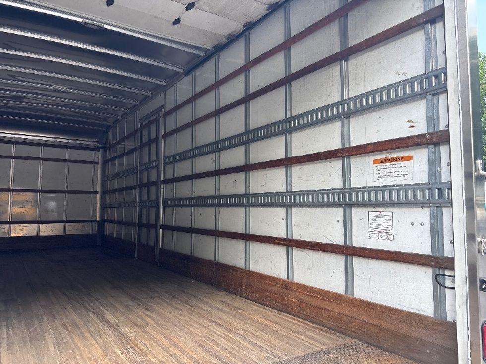 Medium Duty Box Truck-Light and Medium Duty Trucks-International-2022-MV607-Gainesville-GA-336,480\n\t\tmiles-$ 32,750 - Image 12