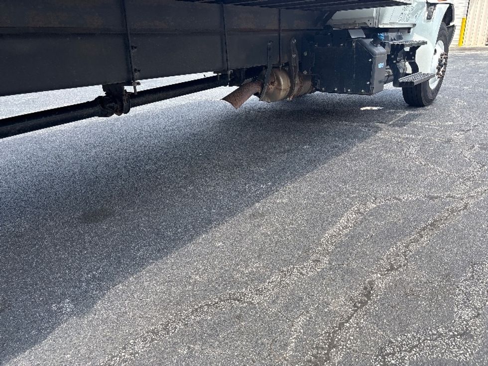 Medium Duty Box Truck-Light and Medium Duty Trucks-International-2022-MV607-Gainesville-GA-336,480\n\t\tmiles-$ 32,750 - Image 14
