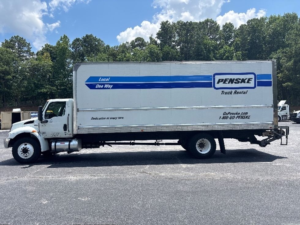 Medium Duty Box Truck-Light and Medium Duty Trucks-International-2022-MV607-Gainesville-GA-336,480\n\t\tmiles-$ 32,750 - Image 4