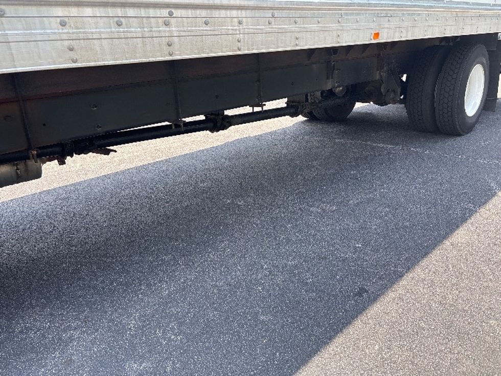 Medium Duty Box Truck-Light and Medium Duty Trucks-International-2022-MV607-Gainesville-GA-336,480\n\t\tmiles-$ 32,750 - Image 5