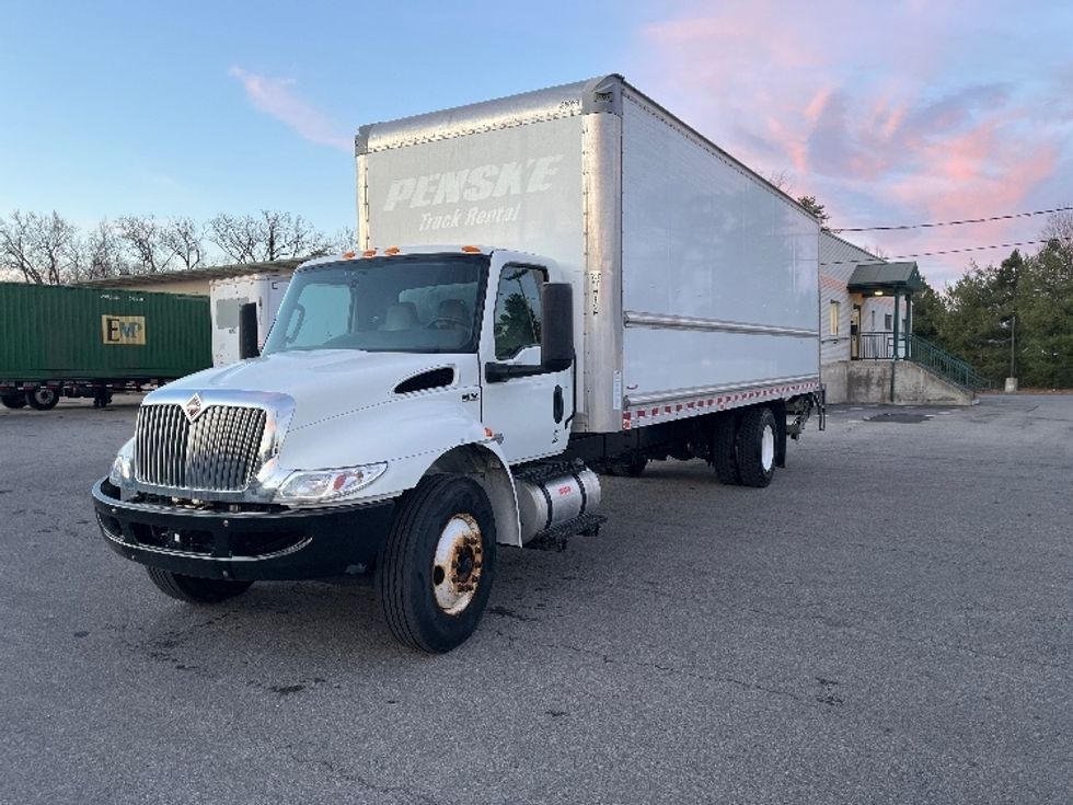 Medium Duty Box Truck-Light and Medium Duty Trucks-International-2022-MV607-Gansevoort-NY-119,516\n\t\tmiles-$ 63,250 - Image 1
