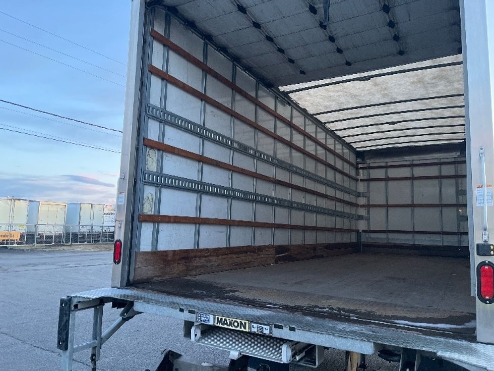 Medium Duty Box Truck-Light and Medium Duty Trucks-International-2022-MV607-Gansevoort-NY-119,516\n\t\tmiles-$ 63,250 - Image 11