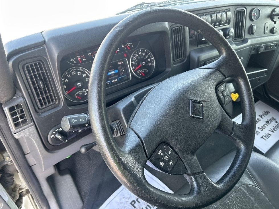 Medium Duty Box Truck-Light and Medium Duty Trucks-International-2022-MV607-Garden City-GA-185,763\n\t\tmiles-$ 60,500 - Image 17