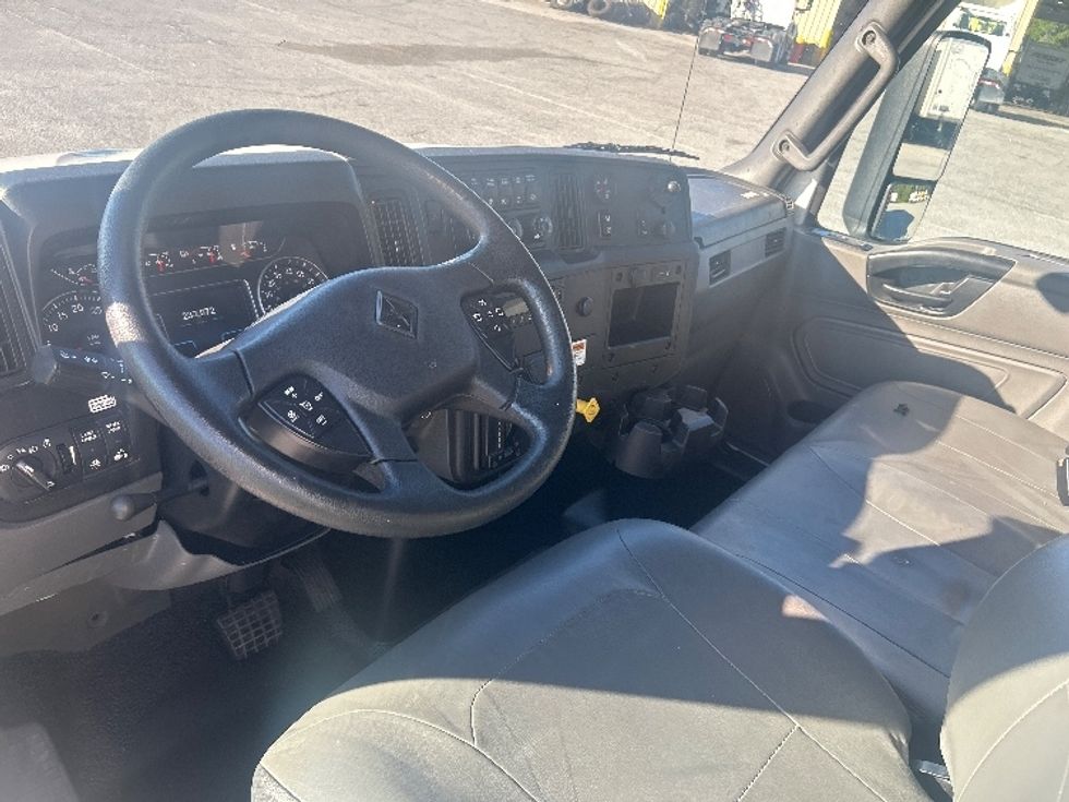 Medium Duty Box Truck-Light and Medium Duty Trucks-International-2022-MV607-Garden City-GA-233,873\n\t\tmiles-$ 44,000 - Image 16