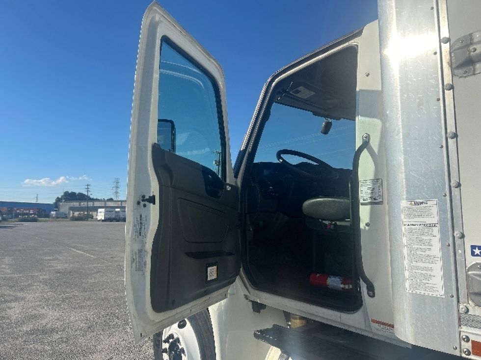 Medium Duty Box Truck-Light and Medium Duty Trucks-International-2022-MV607-Garden City-GA-233,873\n\t\tmiles-$ 44,000 - Image 15