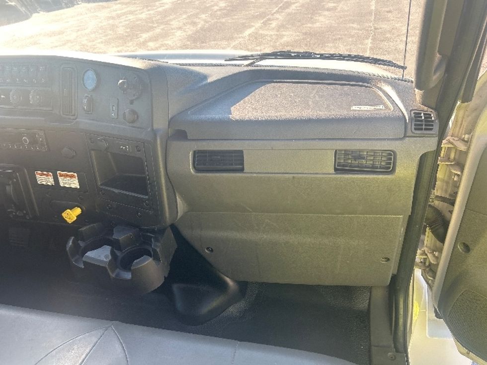 Medium Duty Box Truck-Light and Medium Duty Trucks-International-2022-MV607-Garden City-GA-233,873\n\t\tmiles-$ 44,000 - Image 20
