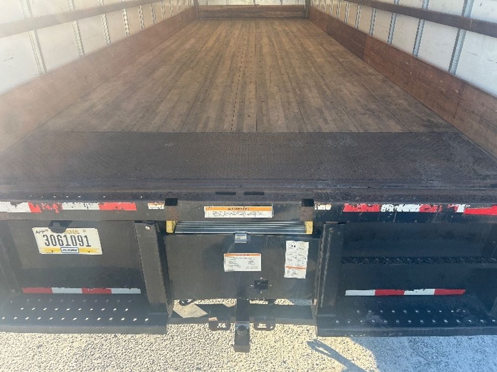 Medium Duty Box Truck-Light and Medium Duty Trucks-International-2022-MV607-Garden City-GA-233,873\n\t\tmiles-$ 44,000 - Image 9