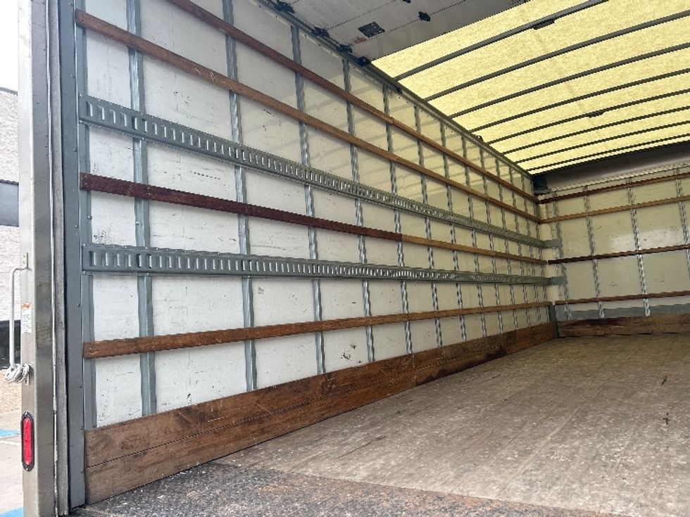 Medium Duty Box Truck-Light and Medium Duty Trucks-International-2022-MV607-Garland-TX-145,255\n\t\tmiles-$ 67,000 - Image 11