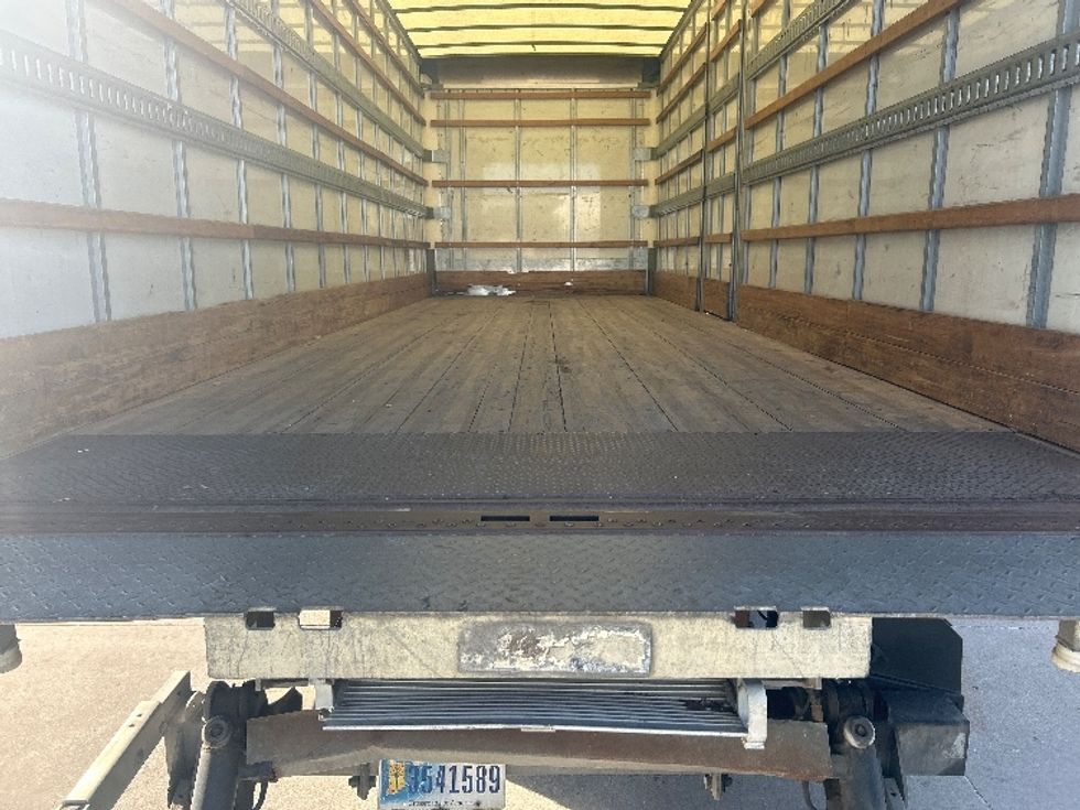 Medium Duty Box Truck-Light and Medium Duty Trucks-International-2022-MV607-Garland-TX-262,302\n\t\tmiles-$ 48,250 - Image 10