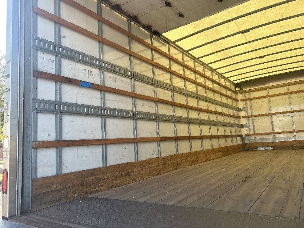 Medium Duty Box Truck-Light and Medium Duty Trucks-International-2022-MV607-Garland-TX-262,302\n\t\tmiles-$ 48,250 - Image 11