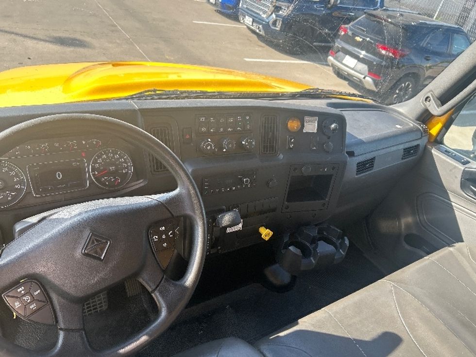 Medium Duty Box Truck-Light and Medium Duty Trucks-International-2022-MV607-Garland-TX-262,302\n\t\tmiles-$ 48,250 - Image 18
