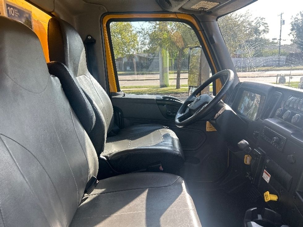 Medium Duty Box Truck-Light and Medium Duty Trucks-International-2022-MV607-Garland-TX-262,302\n\t\tmiles-$ 48,250 - Image 22