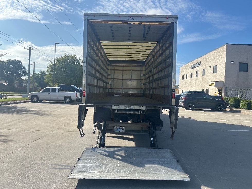 Medium Duty Box Truck-Light and Medium Duty Trucks-International-2022-MV607-Garland-TX-262,302\n\t\tmiles-$ 48,250 - Image 9