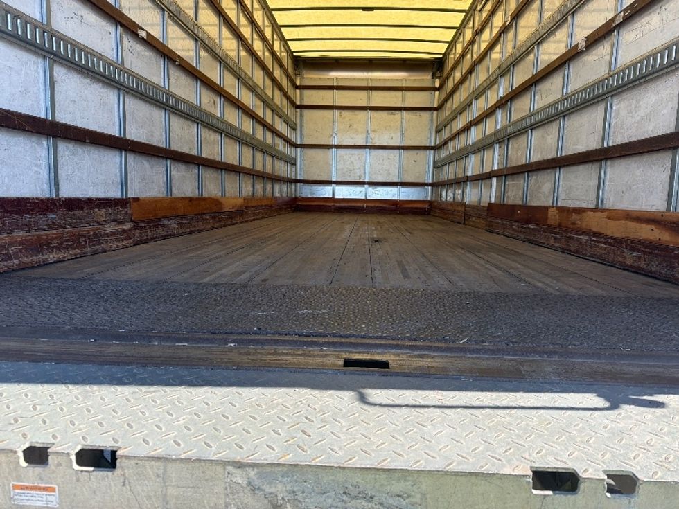 Medium Duty Box Truck-Light and Medium Duty Trucks-International-2022-MV607-Garland-TX-297,327\n\t\tmiles-$ 35,000 - Image 10