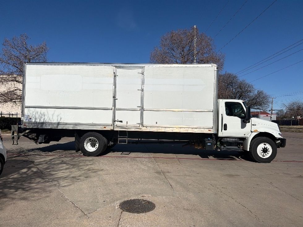 Medium Duty Box Truck-Light and Medium Duty Trucks-International-2022-MV607-Garland-TX-297,327\n\t\tmiles-$ 35,000 - Image 15
