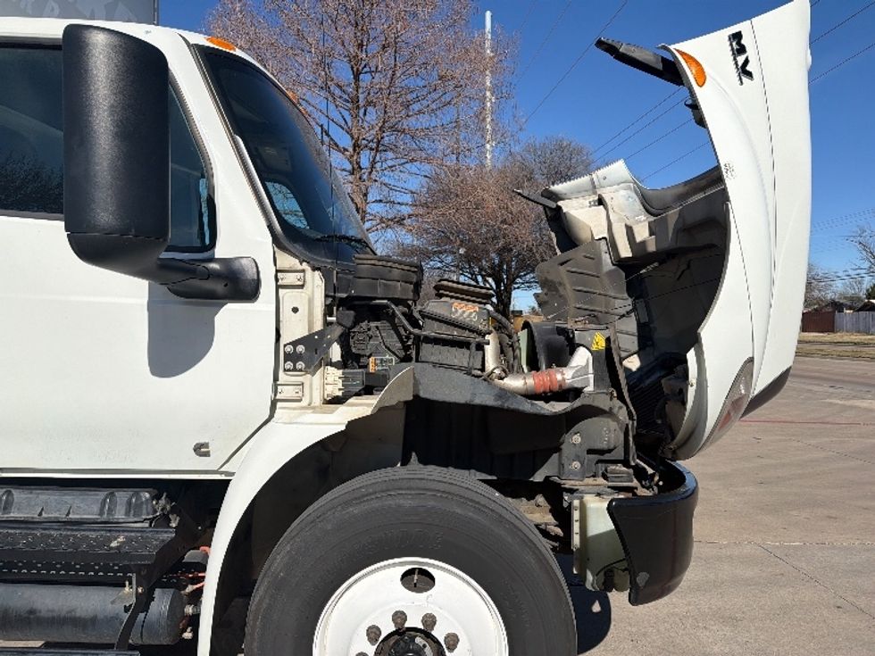 Medium Duty Box Truck-Light and Medium Duty Trucks-International-2022-MV607-Garland-TX-297,327\n\t\tmiles-$ 35,000 - Image 23