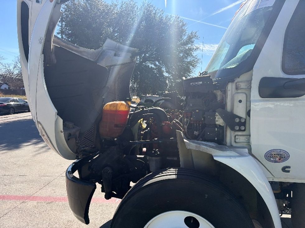 Medium Duty Box Truck-Light and Medium Duty Trucks-International-2022-MV607-Garland-TX-297,327\n\t\tmiles-$ 35,000 - Image 24