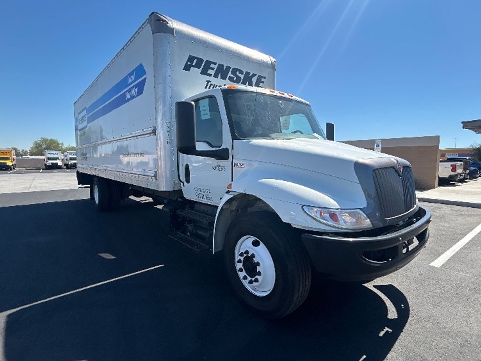 Medium Duty Box Truck-Light and Medium Duty Trucks-International-2022-MV607-Goodyear-AZ-201,711\n\t\tmiles-$ 49,750 - Image 1