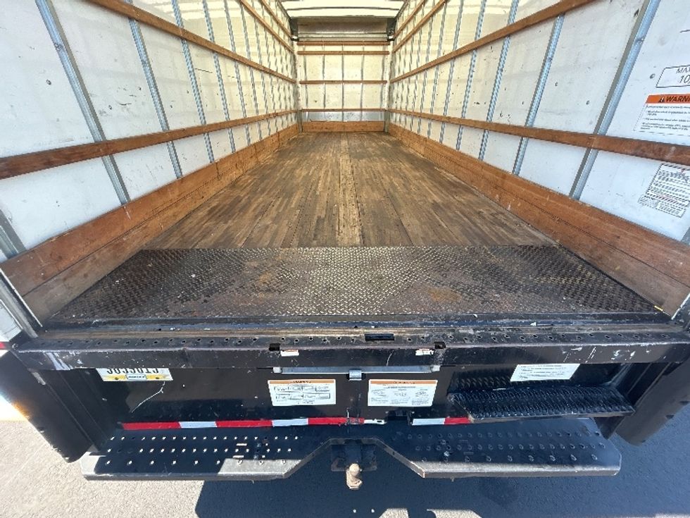 Medium Duty Box Truck-Light and Medium Duty Trucks-International-2022-MV607-Goodyear-AZ-201,711\n\t\tmiles-$ 49,750 - Image 10