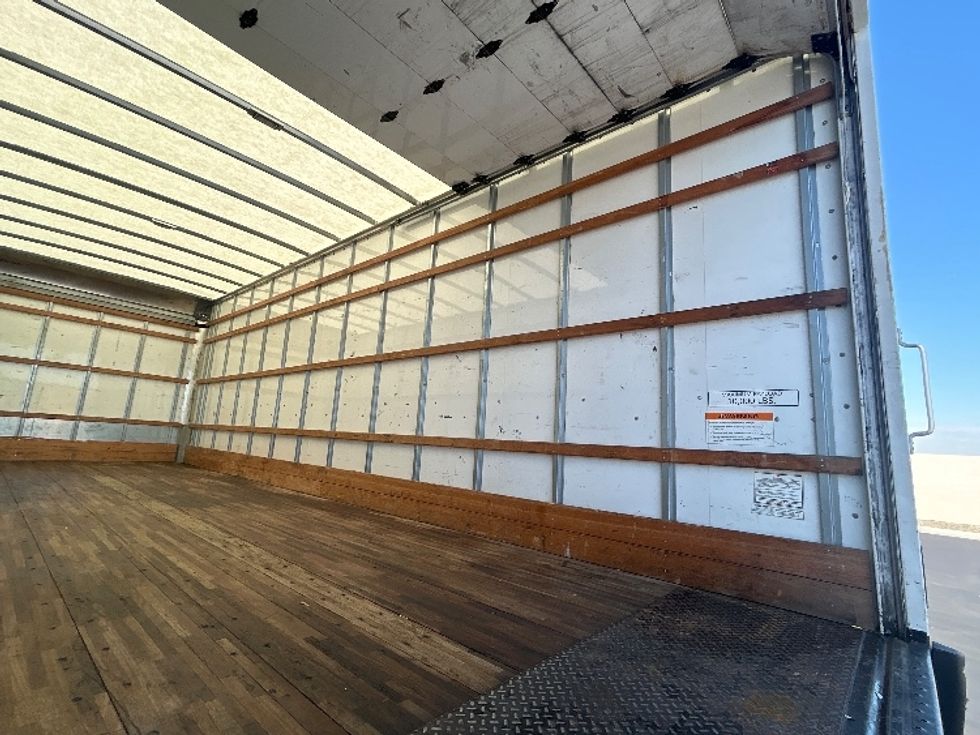 Medium Duty Box Truck-Light and Medium Duty Trucks-International-2022-MV607-Goodyear-AZ-201,711\n\t\tmiles-$ 49,750 - Image 12
